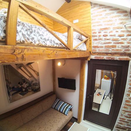 Vitosha Blvd - Attic Studio Софія Екстер'єр фото