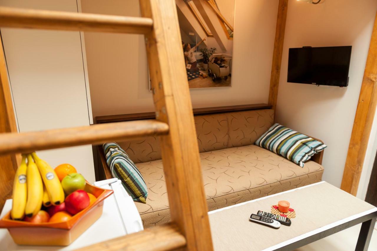 Vitosha Blvd - Attic Studio Софія Екстер'єр фото